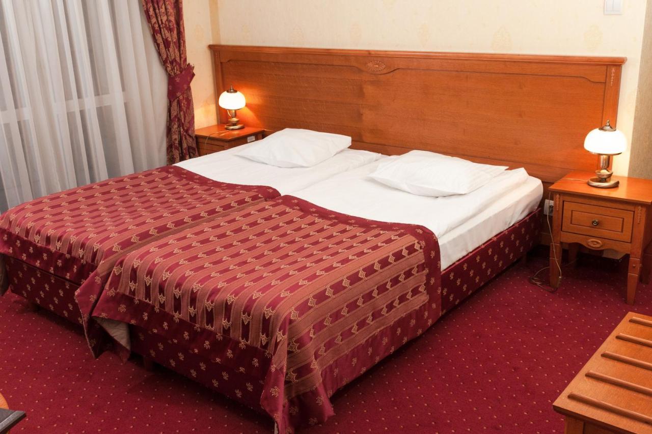 Hotel Korona Sandomierz Luaran gambar
