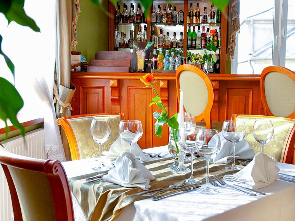 Hotel Korona Sandomierz Luaran gambar