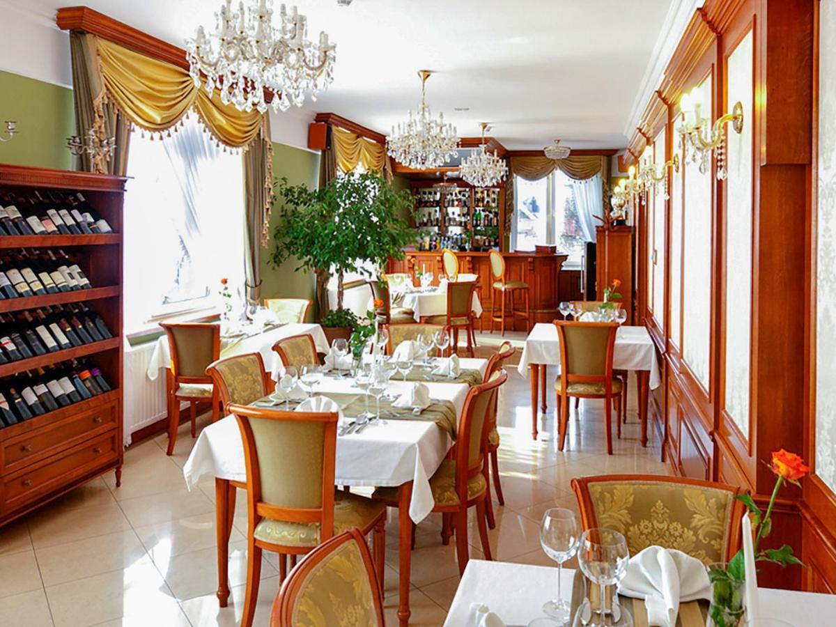 Hotel Korona Sandomierz Luaran gambar