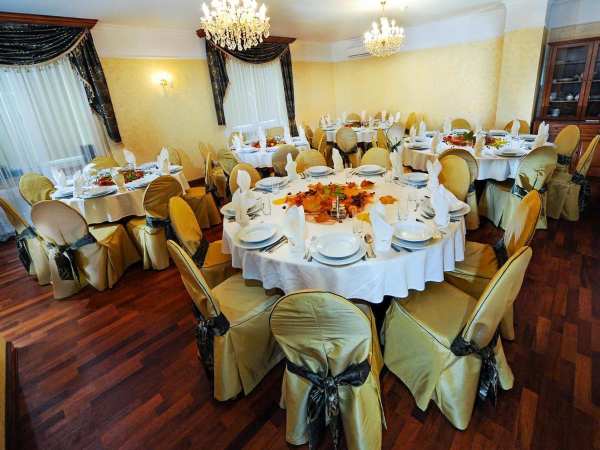 Hotel Korona Sandomierz Luaran gambar